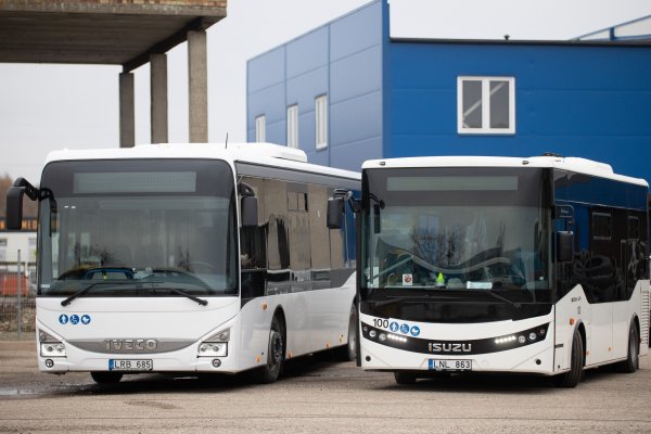 Jonavoje keleivius veš du nauji autobusai