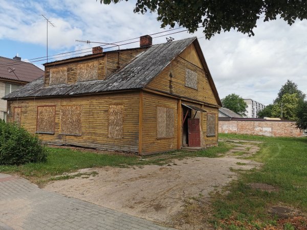Skelbiamas turtinio komplekso, esančio Panerių g. 7, Jonava, pardavimo pakartotinis aukcionas
