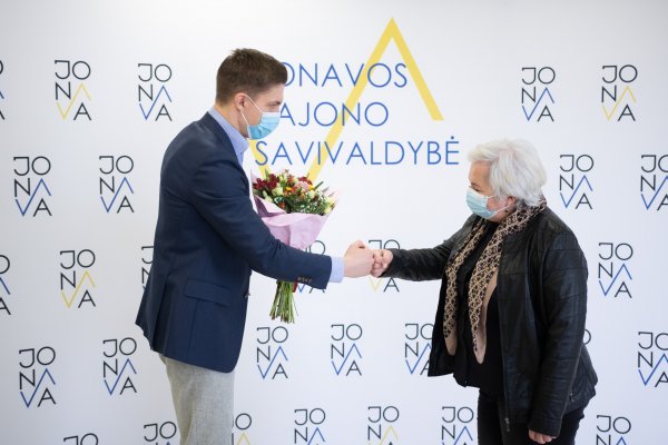 Ilgametė pareigūnė L. Paklina išlydėta į pensiją