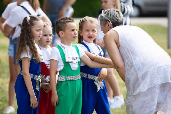 NUO LIEPOS 1 D. GALIMA PATEIKTI PRAŠYMĄ NEMOKAMAM MAITINIMUI GAUTI IR PARAMAI MOKINIO REIKMENIMS...