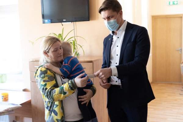 Savivaldybės vadovai aplankė Ukrainos karo pabėgėlius 