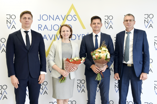 Pradeda dirbti nauji sporto centro ir priešgaisrinės tarnybos vadovai
