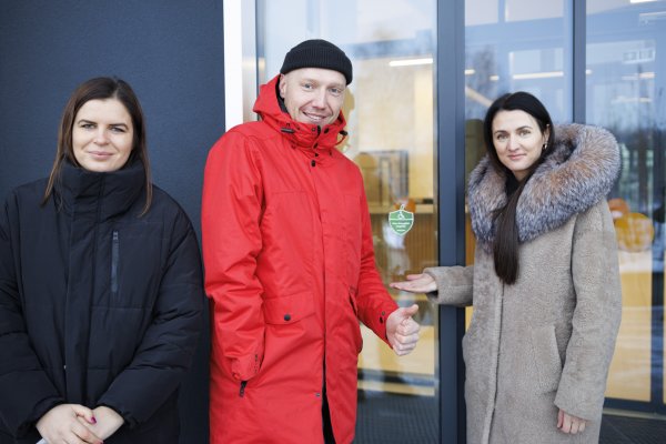 Jonavos sporto arena ir baseinas – draugiški negaliai