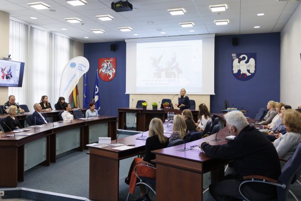 Konferencijoje aptarė Jonavoje veikiančią globos šeimoje sistemą