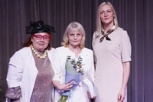 Profesinės šventės proga pasveikinti Jonavos medikai