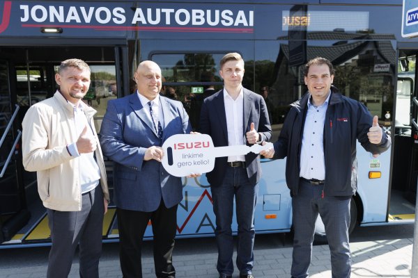 Jonavoje į gatves išvažiavo dar vienas elektrobusas