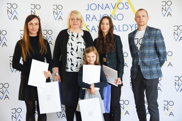 Pasveikinti jonaviečiai, „Atliekų kultūros“ egzamino prizininkai