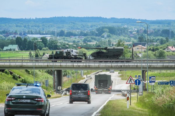 Į pratybų vietą vyks karinio transporto kolonos