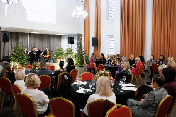 Jonavoje įvyko projekto „Padovanok suknelę“ finalinis renginys
