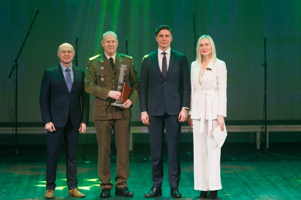 „Nepriklausomybės stelos“ apdovanojimas – A. Gaiževskiui