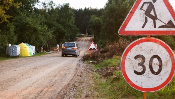 Gyventojai kviečiami teikti paraiškas dėl vietinės reikšmės gatvių taisymo 