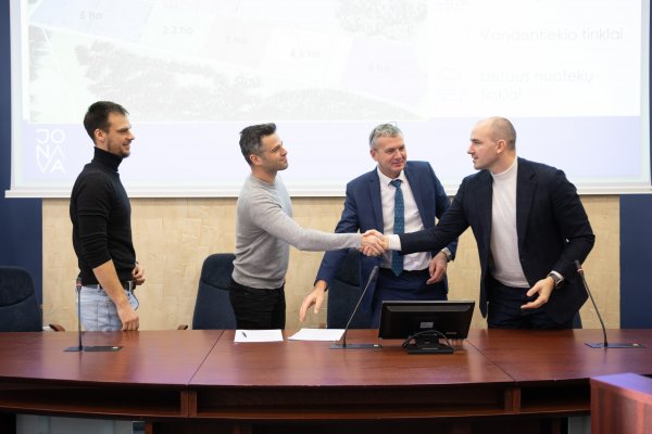 Pasirašyta pirmoji sutartis su investuotojais Venecijos verslo parke