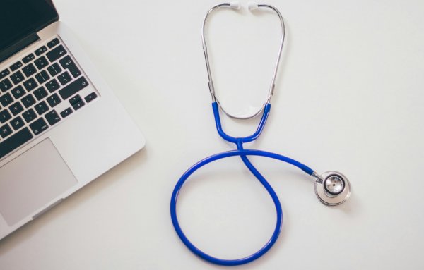 Jonavos Metų medicinos darbuotojai – Jonavos pirminės sveikatos priežiūros centro šeimos gydytojai