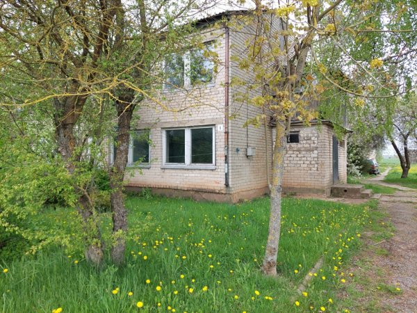 Skelbiamas 3-jų kambarių buto pardavimo aukcionas Petrašiūnų k., Bukonių seniūnijoje
