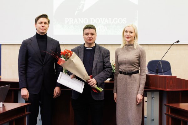 Prano Dovalgos premija šiemet skirta Ramūnui Čičeliui