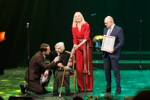 Minint Vasario 16-ąją, įteiktas „Nepriklausomybės stelos“ apdovanojimas